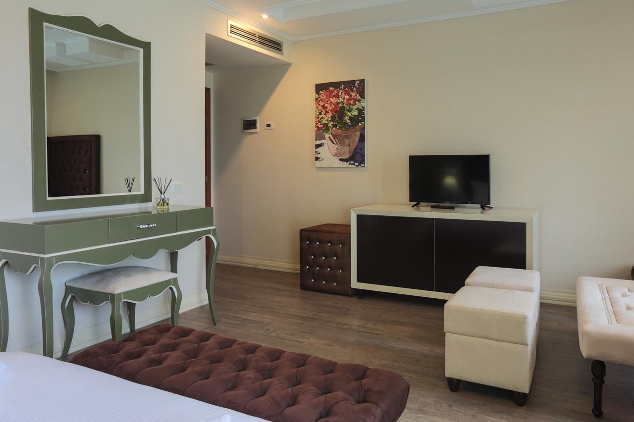 "L'Art De Vivre" Resort Korce Luaran gambar