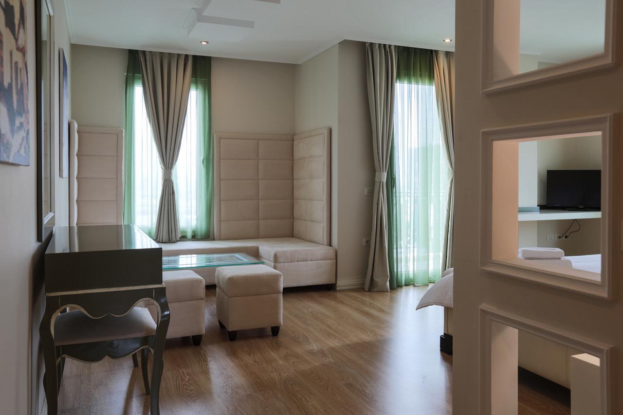 "L'Art De Vivre" Resort Korce Luaran gambar