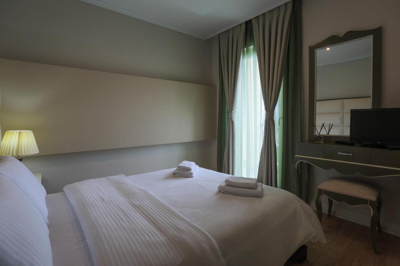 "L'Art De Vivre" Resort Korce Luaran gambar